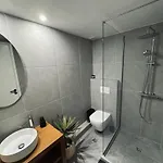 Ovio * Páros