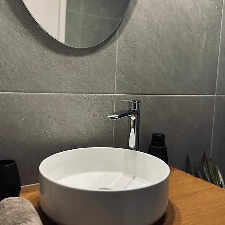Ovio I Apartment *